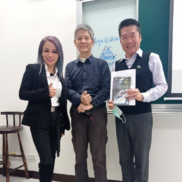 聖德名園董事長陳靖榆受邀至台北國立護理健康大學為學生們以全英文演講